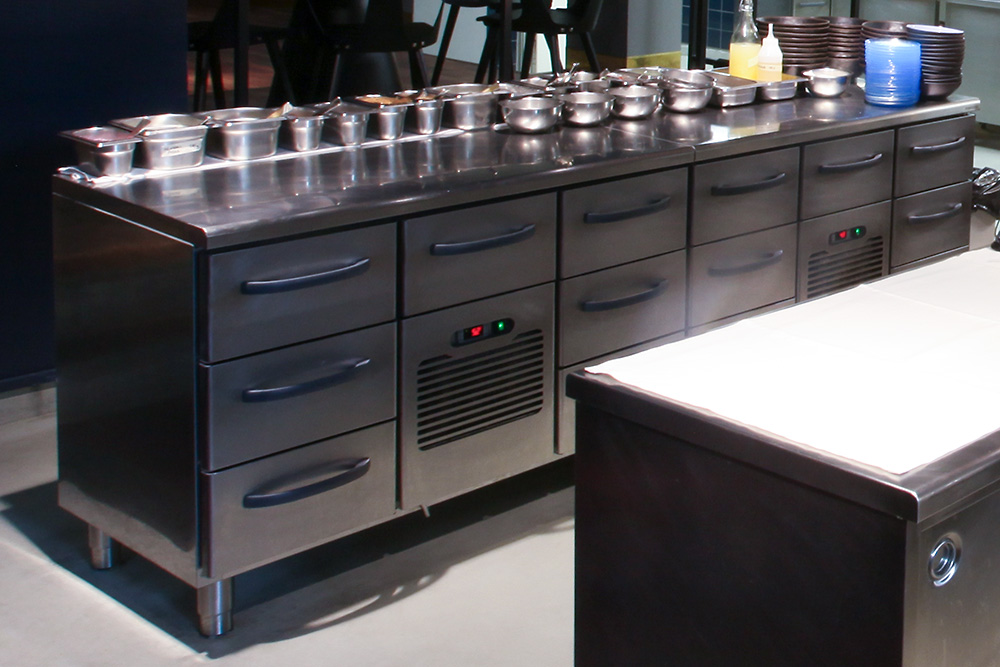 Proff-kylmätyöpöytä